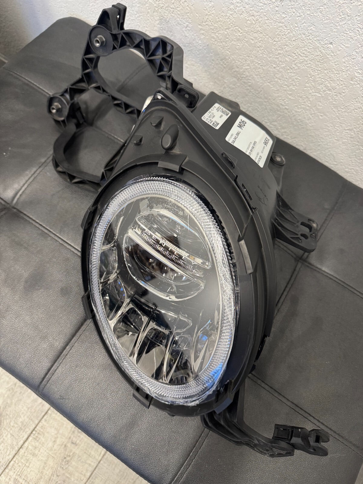 2017-2019 Bentley Bentayga Right Side Headlight (Passenger Side)