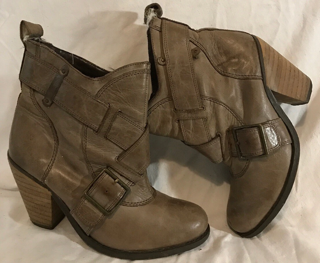 Red herring shop ankle boots