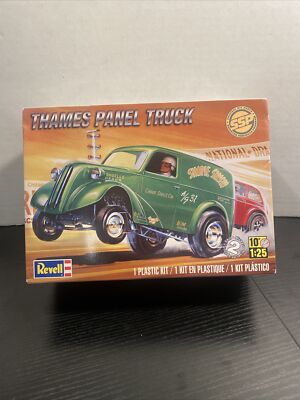 Revell 4199 1/25 Scale Thames Panel Truck Plastic Model Kit New