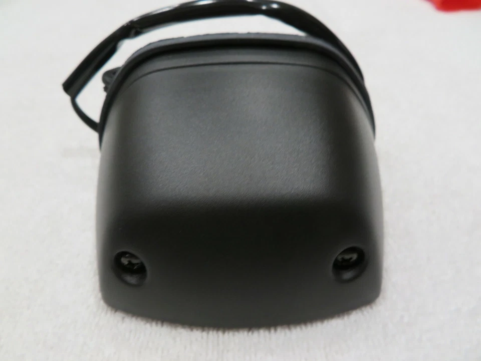 Nuevo lámpara de matrícula Suzuki TL1000S TL1000R SV650/S 1997-2003 35910-02F00 Foto 2 de 4