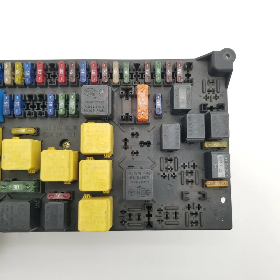 2003 MERCEDES BENZ W163 ML320 ML430 FUSE BOX 1635450205 OEM - Image 3 of 4