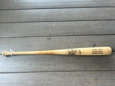 Roberto Ramos MONTREAL EXPOS LOUISVILLE SLUGGER Game Used Baseball Bat 34.5