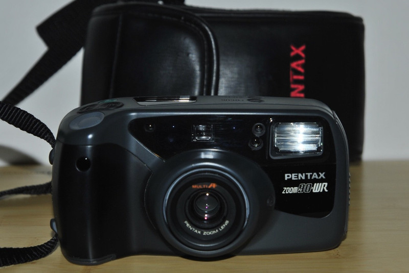 Pentax Zoom90-WR Water Resistance 35mm Point & Shoot Film Camera Auto Focus Case