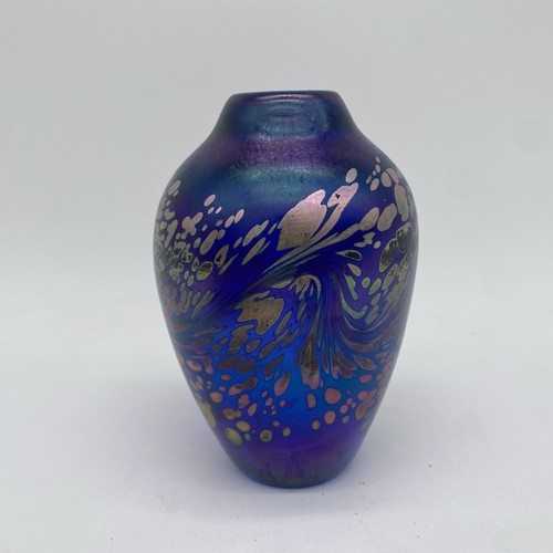 Maytum Studios Hand Blown Vase Blue Art Glass Iridescent Oil Spill ~5.5” - Picture 7 of 23