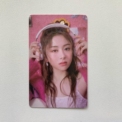 LE SSERAFIM Fearless Weverse Japan POB Yunjin Official Photocard