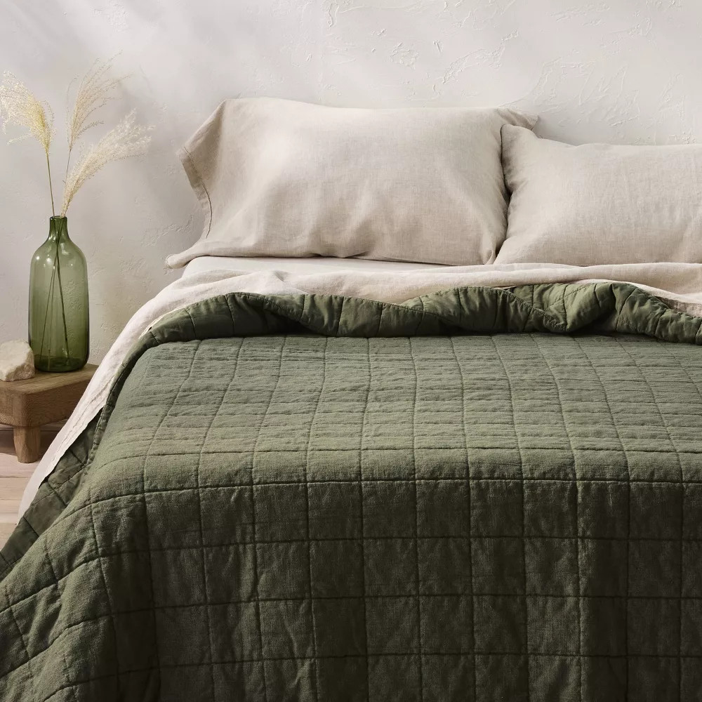 FullQueen Heavyweight Linen Blend Quilt Olive Green - Casaluna 9790₽