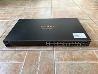 Conmutador de red administrado Aruba 2530 24G J9773A PoE 24 puertos Gigabit 4 puertos SFP