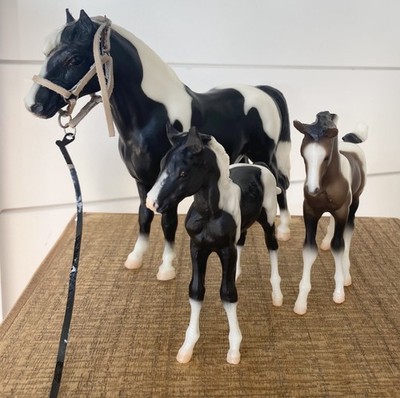 Breyer Horse #3066 ''Our First Pony''  By Marguerite Henry. 3 piece Gift Set