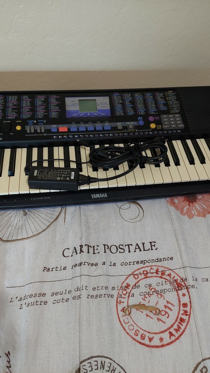 Vintage Yamaha PSR-190 61 Key Piano Keyboard with AC Adapter