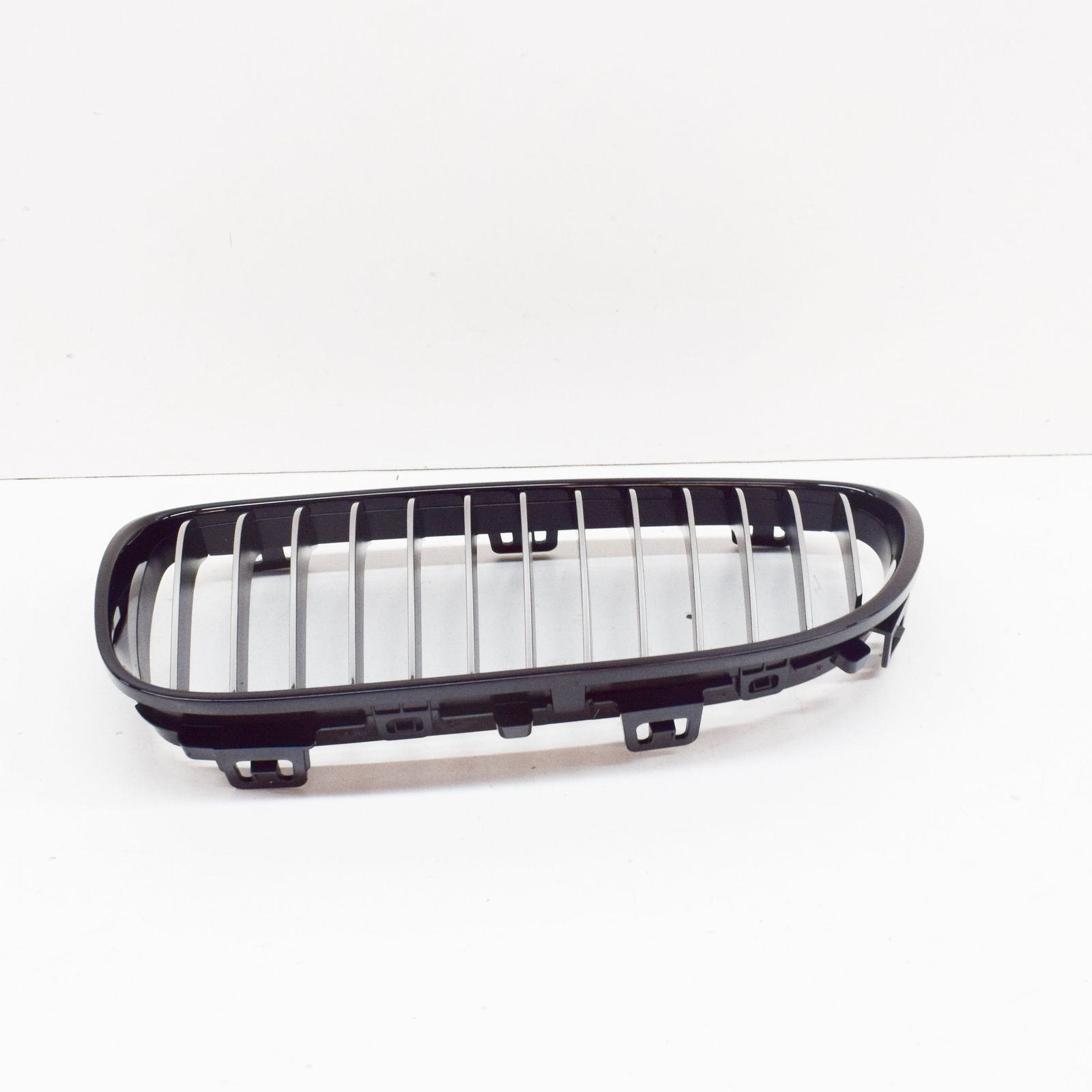 BMW 3 Coupe E92 Front Radiator Left Black Chrome Grille 
