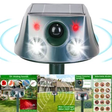 Ultrasonic Animal Repellent Dog Cat Skunk Deer Raccoon w/ Strobe Flashing Light