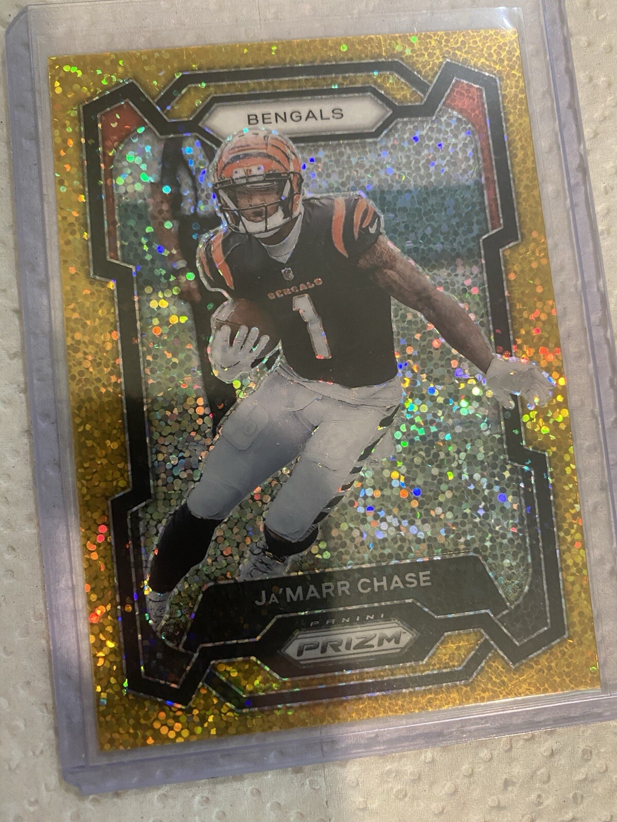2023 Panini Prizm - Gold Sparkle Prizm #56 Ja'Marr Chase /24