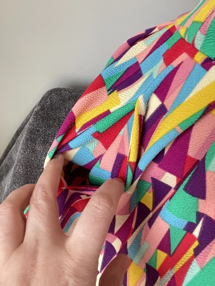 Vestido LulaRoe Amelia Swing Bolsillos en L Difícil de Encontrar Raro Colorido Geo Divertido Lunares Fuerte Foto 4 de 4