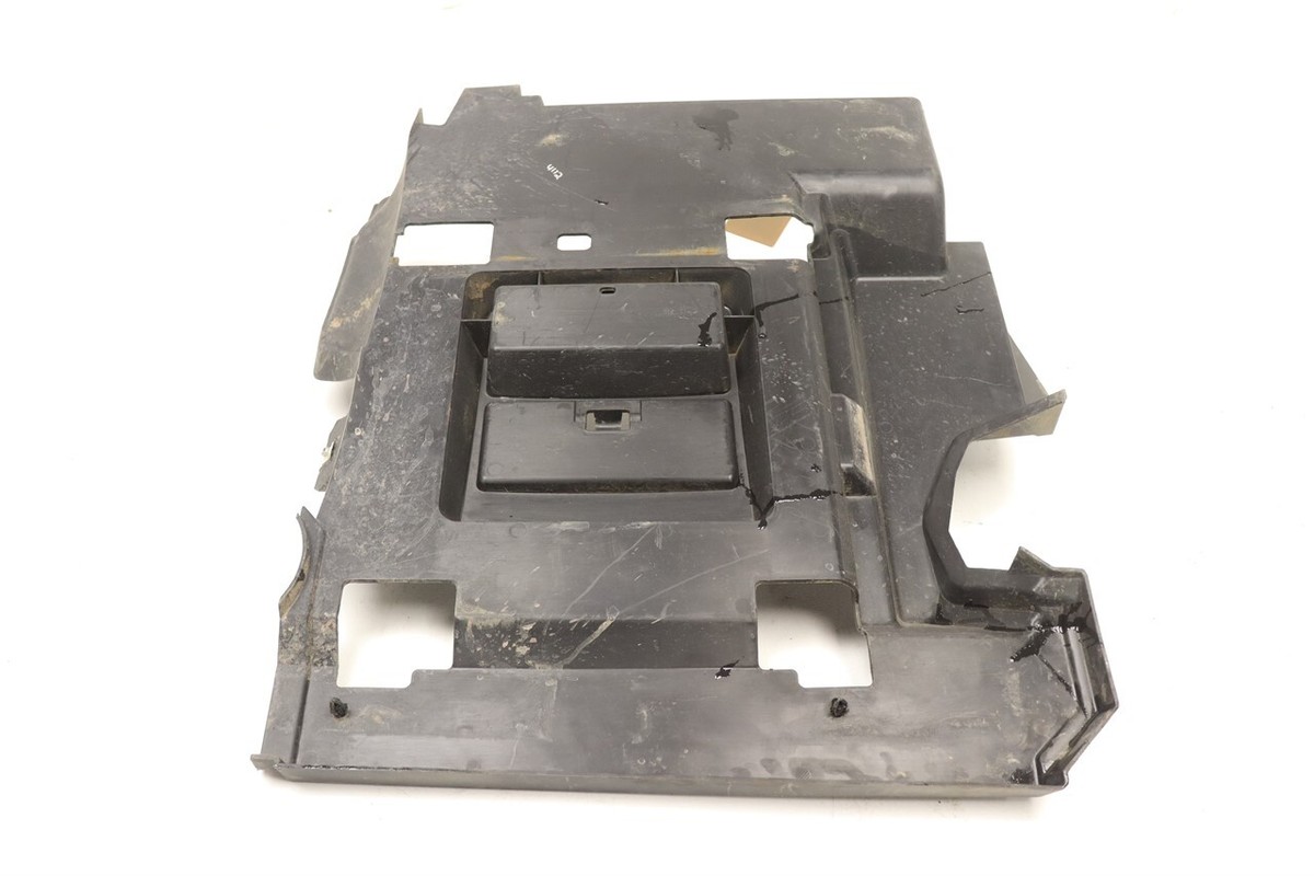 yamaページ Yamaha YXZ 1000 EPS 16 Under Seat Panel Right 2HC-F84A4-00