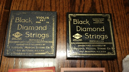Vintage Black Diamond Violin Strings in Box - Picture 6 of 6