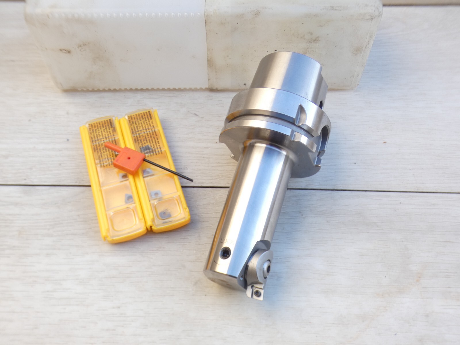 Tête à aléser KENNAMETAL FBHS-40 pour usinage micrométrique de diamètres 39,5 à 51,1mm