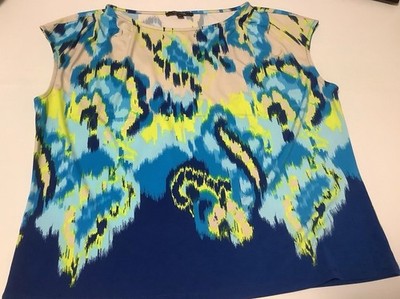 T-Shirt. COMMA. Neu ohne  Etikett. Grösse 44. UVP 59,99 . 