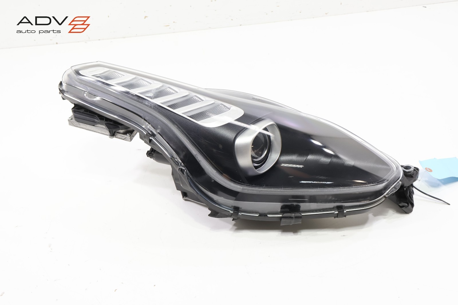 2015-18 FERRARI CALIFORNIA T FRONT RIGHT PASSENGER SIDE HEADLIGHT HEAD LIGHT OEM