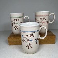 EIT English Ironstone Tableware - 3 x Mugs - Hummingbird Design - Tea Coffee