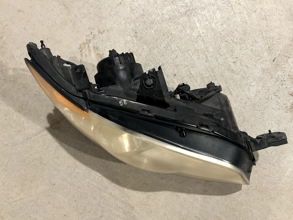 Lâmpadas de cabeça de xenônio Right Subaru WRX Impreza Hawkeye HID para 2006-2007MY - Imagem 2 de 4