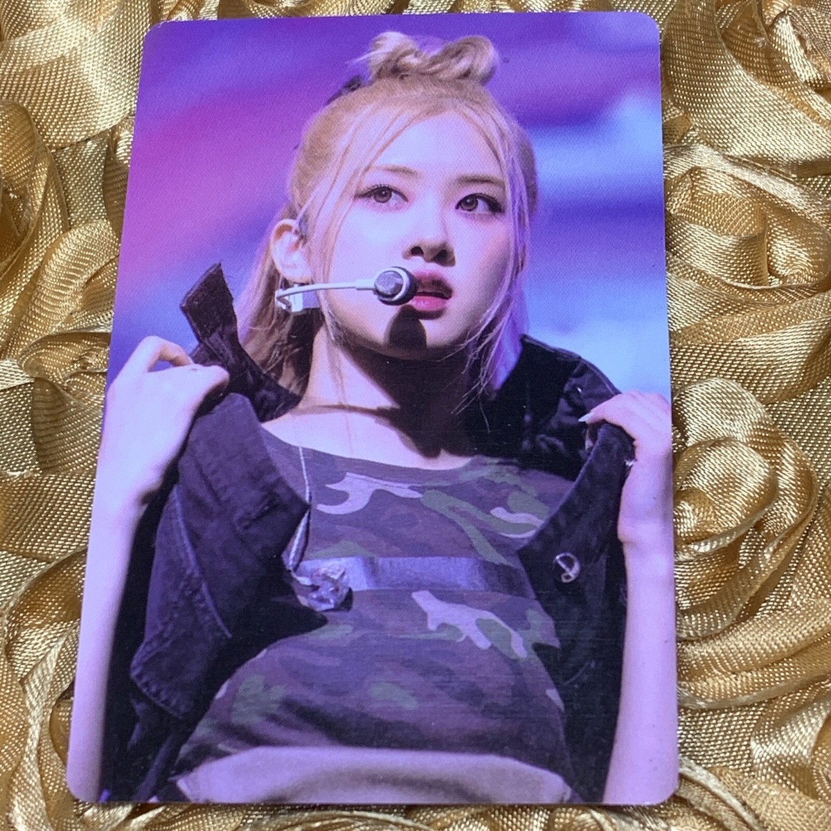 Rose Blackpink Born Pink BLACK Edition Photocard, Team Mic Stage