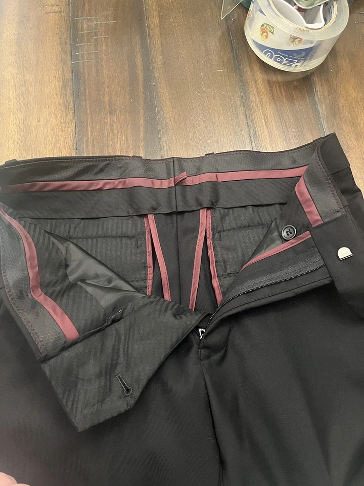 Terno masculino Caravelli preto com calça frontal plana dois botões ajuste fino 34 28W, 30L - Imagem 4 de 4