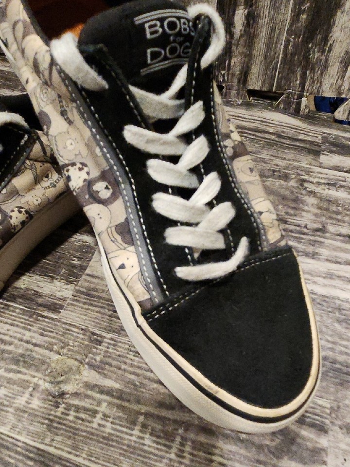 BOBS FOR DOGS Skechers Womens Shoes Sneakers Comfortable Black & White