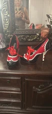 Queen of the heart Halloween shoes by Fantasma size 8