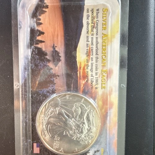 U.S. Mint American Silver Eagle 2001 1 oz .999 Silver Coin Business Strike