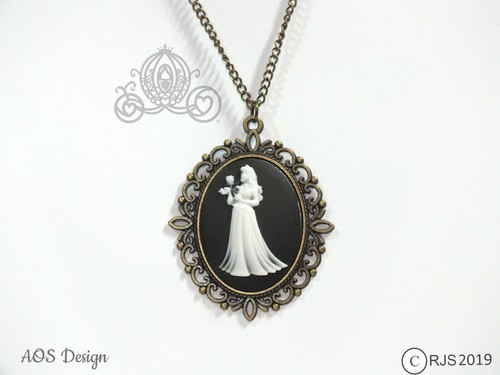 Sleeping Beauty Aurora Pendant Necklace, Pink Cameo Jewelry - Picture 18 of 18
