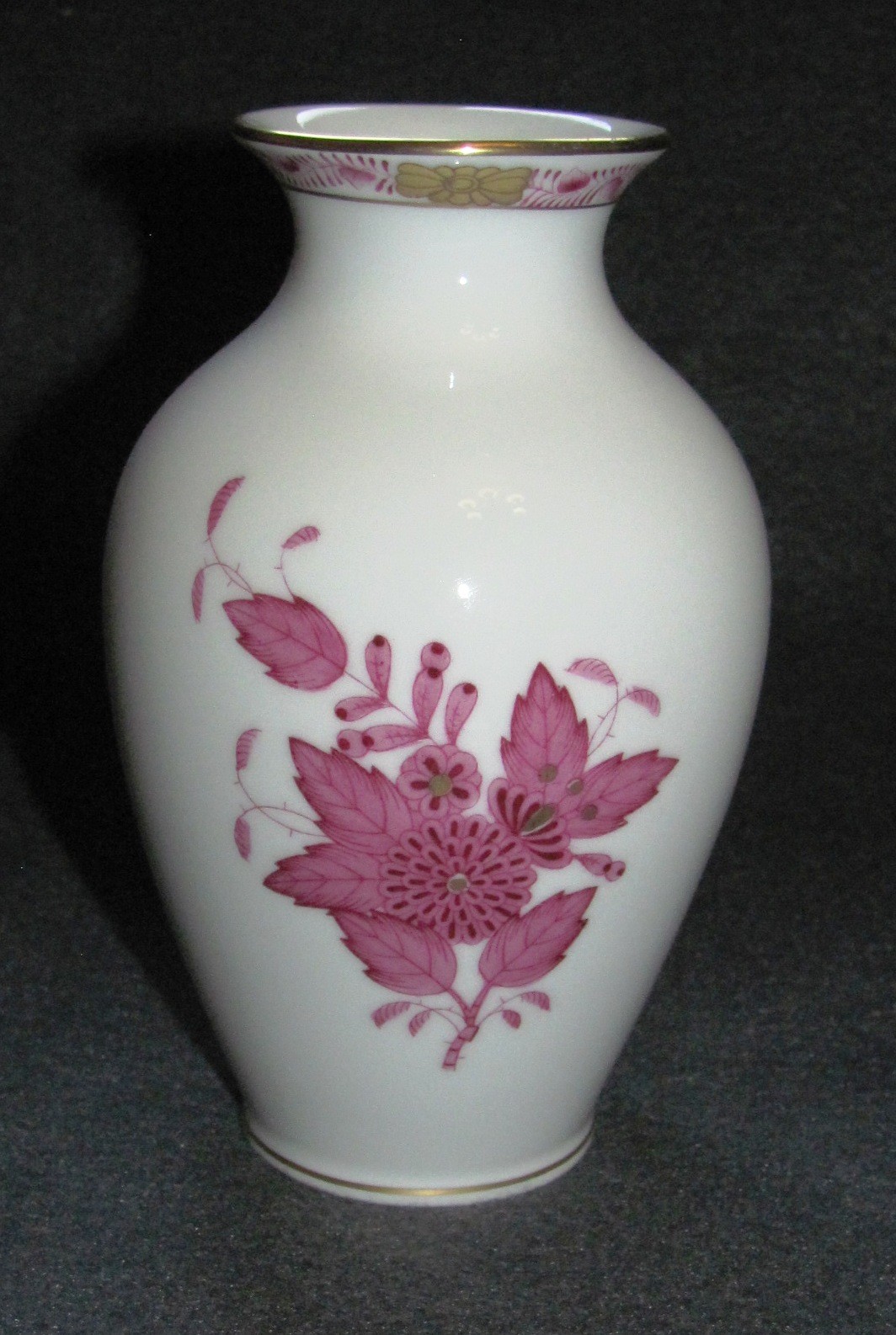 kl. Herend Hungary Porzellan Vase Handgemalt sign. eBay