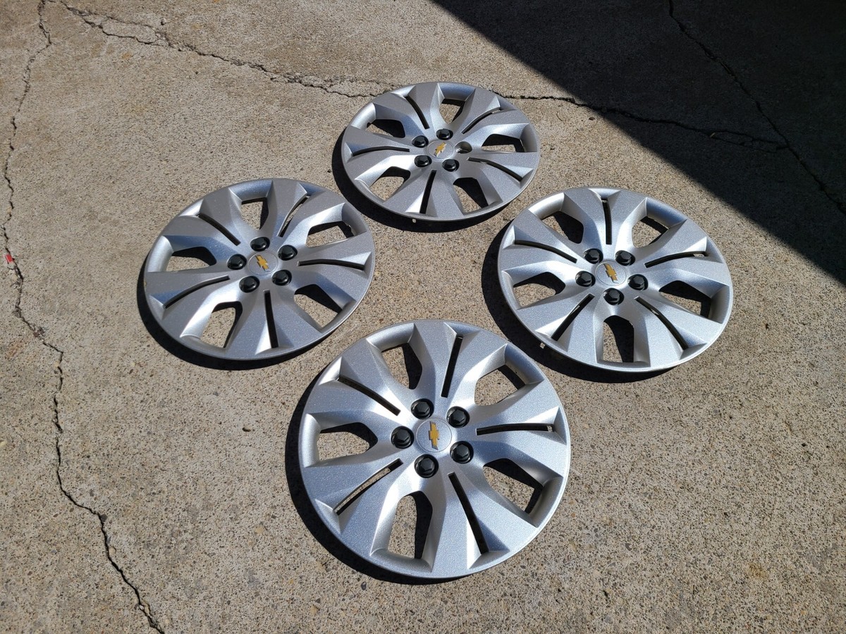 How to Remove Cruze Wheel Covers: Easy Step-by-Step Guide