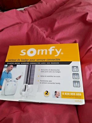 SOMFY LECTEUR DE BADGE POUR SERRURE CONNECTEE NEUF REF 2401399 - Photo 1/4