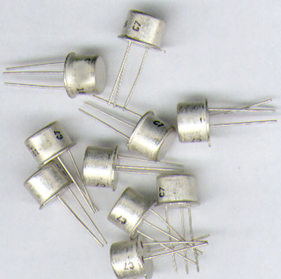 5 x  TRANSISTOR  2N2218  NPN  60V 0,8A  TO39  METALL