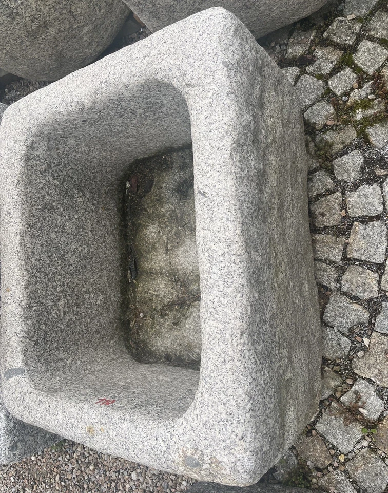 Granitbrunnen Wassergrand Granittrog Brunnen Garten Wasser Natursteintrog massiv - Bild 4 von 4