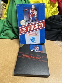 Ice Hockey (Nintendo Entertainment System, 1988) casi completo con caja sin manual