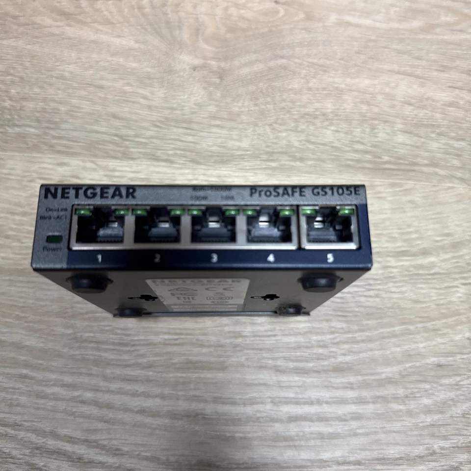 Netgear Prosafe Plus 5 Gigabit Ports External Ethernet Switch GS105Ev2 w/ AC - Image 2 of 4