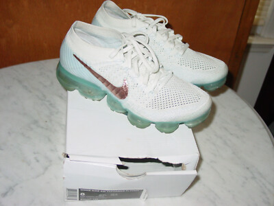 vapormax explorer light