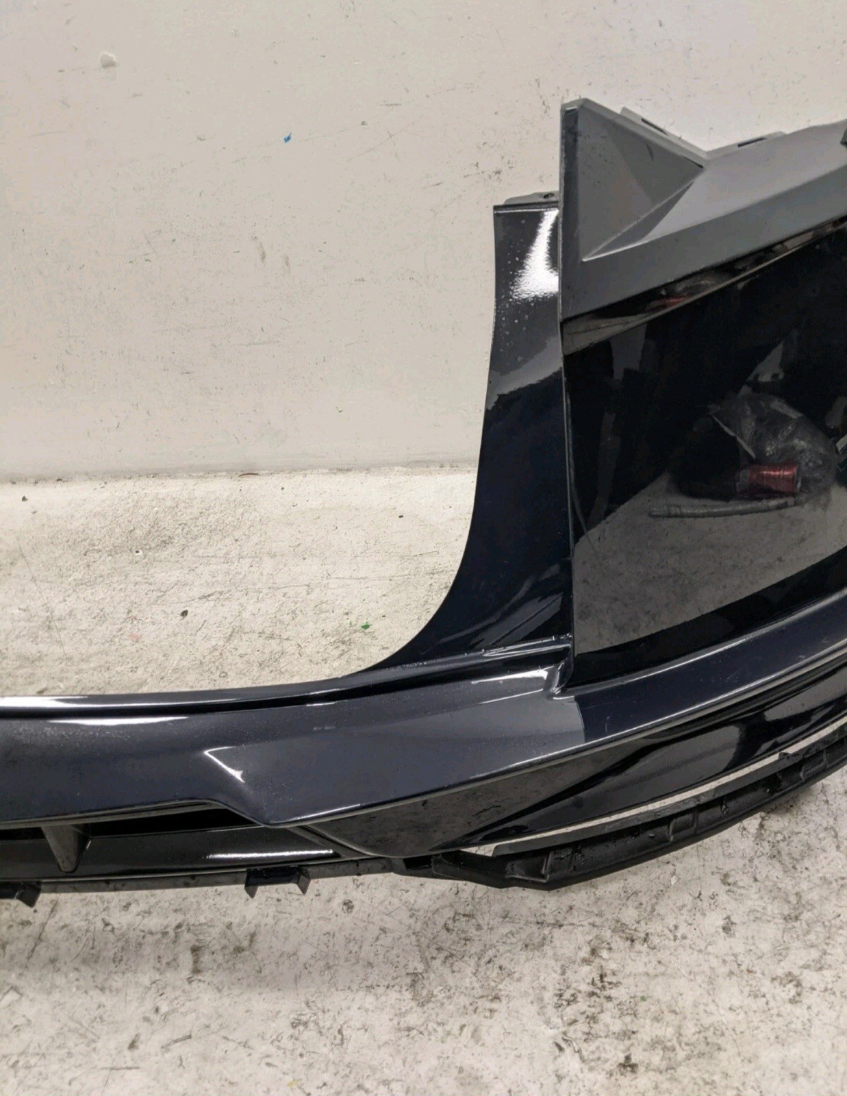 2019-2021 Lamborghini URUS Rear bumper Upper Cover 4ML807511A OEM 