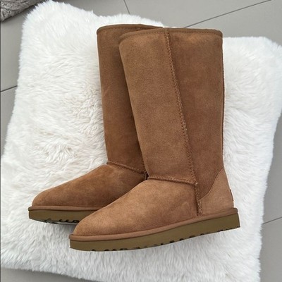 NWT - UGG Classic Tall II Boots - Chestnut 