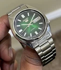 Vintage Seiko 5 Automatic Green Sunburst Dial Wrist Watch For Men's Japan 7009