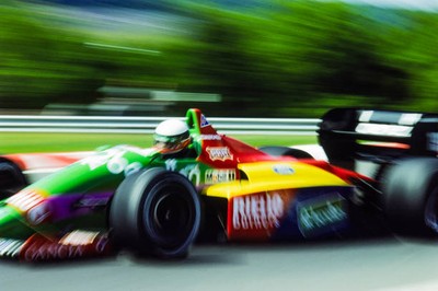 Teo Fabi Benetton B187 Ford Hungarian GP at Hungaroring on Sunday - Old Photo 3
