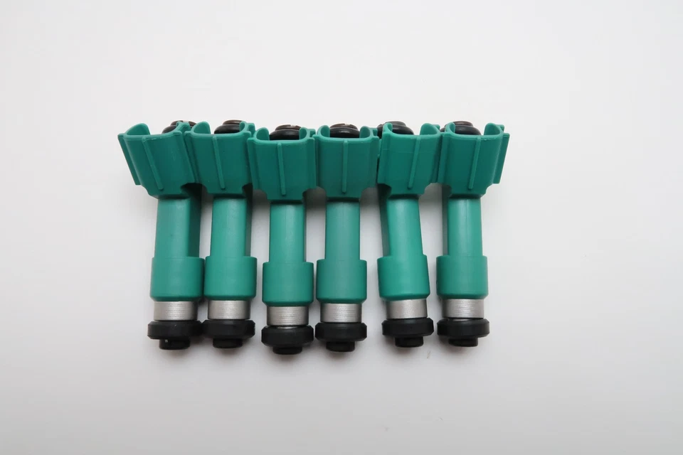 INYECTORES DE COMBUSTIBLE **CON RIEL** PARA TOYOTA TACOMA 2005-2015 4,0 L 23250-31060 Foto 2 de 4