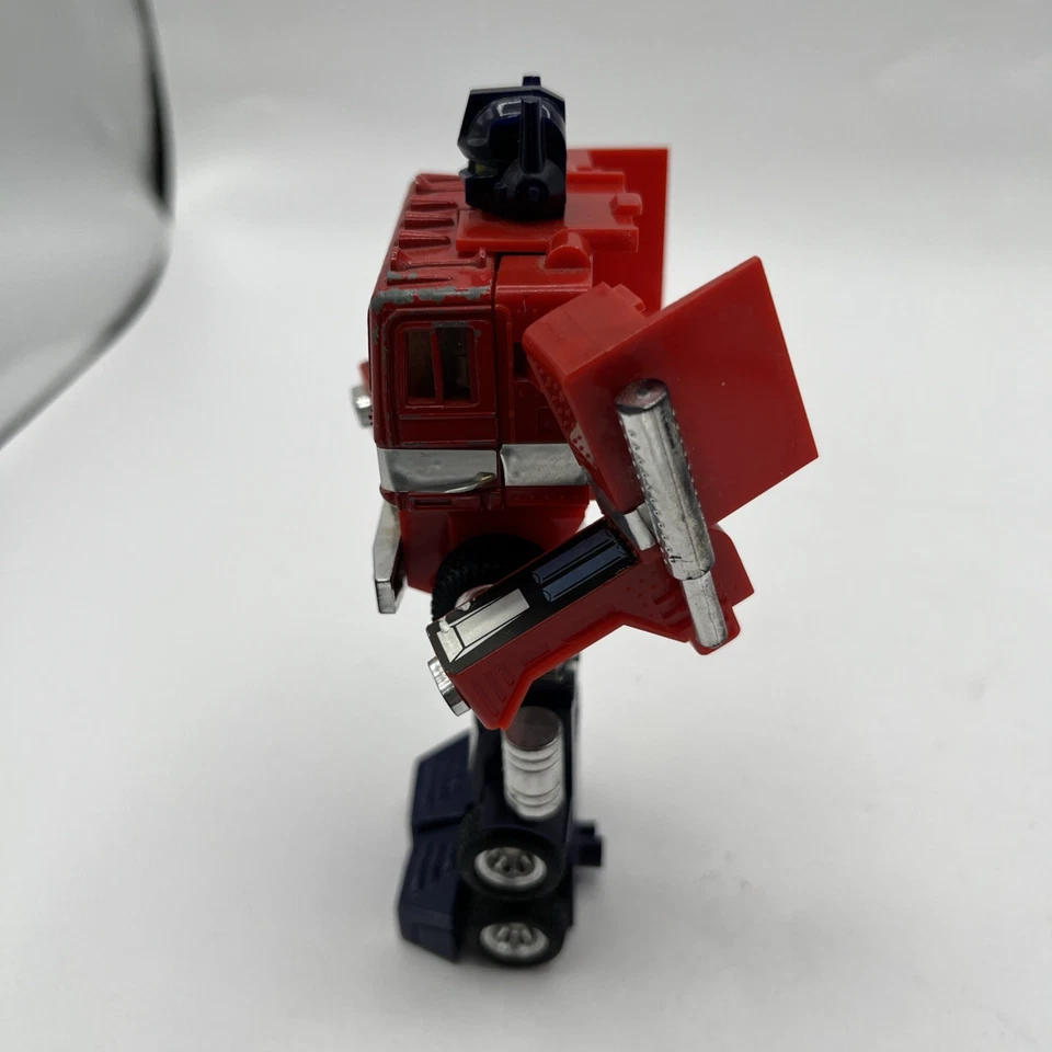 Transformers G1 Optimus Prime 1982 Vintage Apenas Peças - Imagem 3 de 4