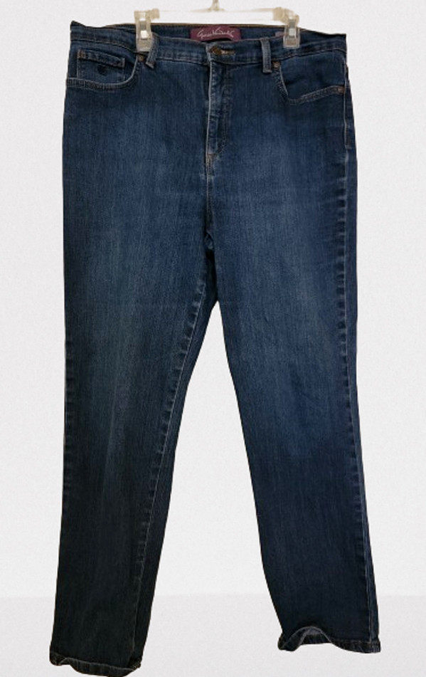 GLORIA VANDERBILT AMANDA Womens Size 14P Blue Denim Stretch Jeans
