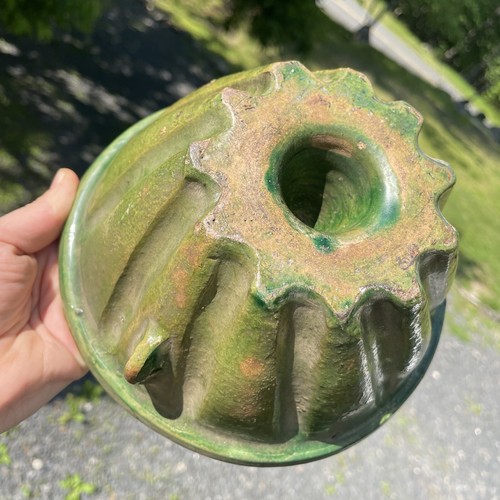 RARE Antique Green Glazed Pudding Mold 19th C. Primitive Kitchen Pottery Yellow - Picture 18 of 19