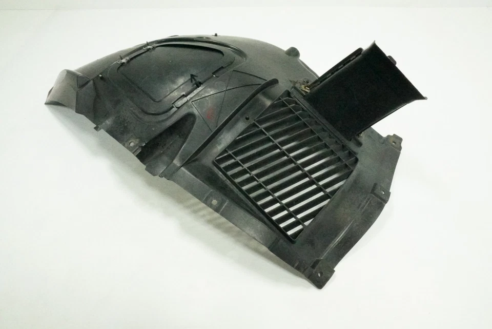 2011 - 2016 BMW 535I F10 FRONT RIGHT PASS FENDER LINER SPLASH SHIELD GUARD OEM - Image 3 of 4