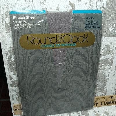 Round the Clock 1987 South Sea Silver Pantyhose Size C Run-Resist Sandaltoe S470