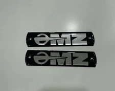 EMBLEMAS DEL TANQUE DE MZ TS 250 . MOTORCYCLE MZ TS 250 GAS TANK EMBLEMS SET