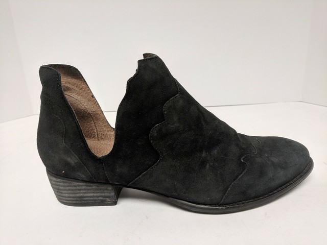 seychelles ruffled ankle booties